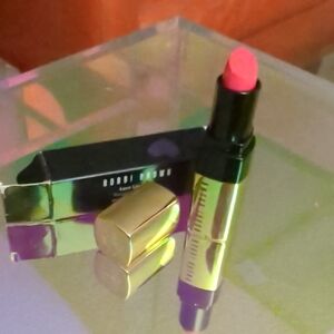 Bobbi Brown Pink Lipstick Sleek Design